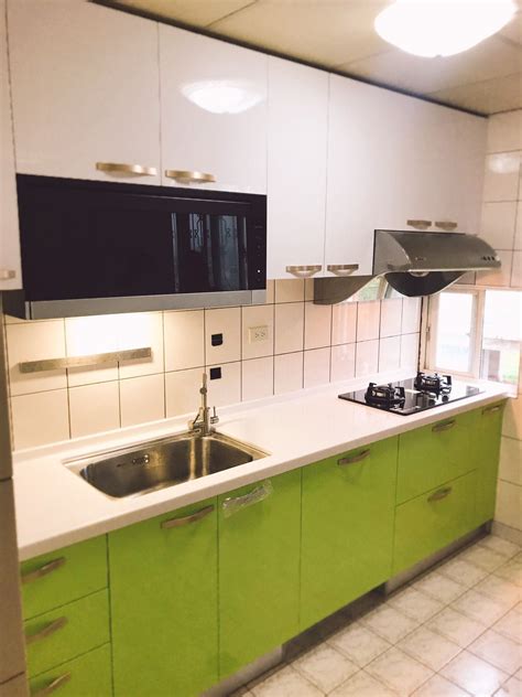 凹鏡 綠色廚櫃